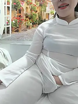 Ariana-Vy online show from 07/19/26, 04:05