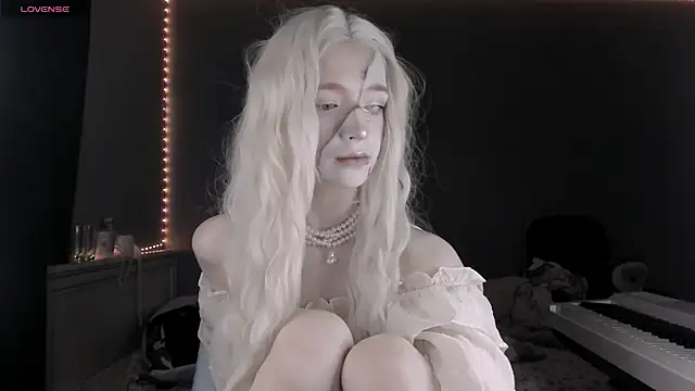 Snapshot of MelissaReis chatting on 10/31/25, 04:19 MelissaReis online show from 10/31/25, 04:19