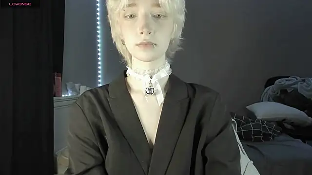 Snapshot of MelissaReis chatting on 12/04/25, 11:52 MelissaReis online show from 12/04/25, 11:52