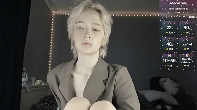 Snapshot of MelissaReis chatting on 12/14/25, 10:20 MelissaReis online show from 12/14/25, 10:20