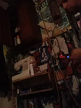 Twoslipperywhenwett online show from 11/14/25, 03:55