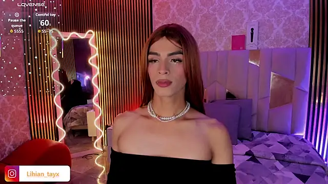 LIHIAN TAY online show from 10/17/25, 03:31