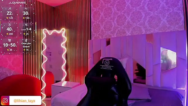 Snapshot of LIHIAN_TAY chatting on 11/05/25, 03:28 LIHIAN TAY online show from 11/05/25, 03:28