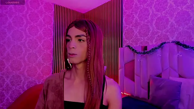 Snapshot of LIHIAN_TAY chatting on 11/23/25, 03:50 LIHIAN TAY online show from 11/23/25, 03:50