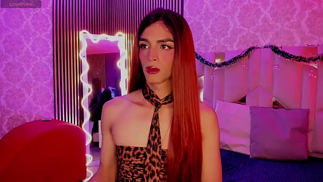 Snapshot of LIHIAN_TAY chatting on 11/26/25, 03:29 LIHIAN TAY online show from 11/26/25, 03:29