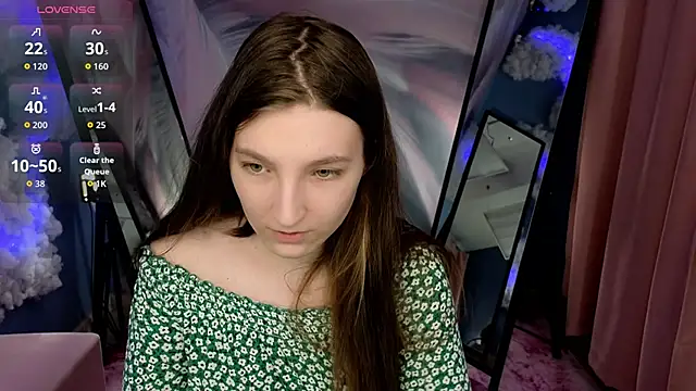 Mia Myles online show from 12/14/25, 11:04