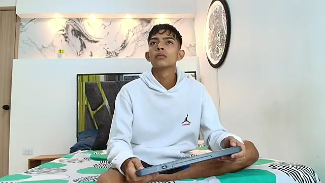 PRETTY SEX1 online show from 09/20/25, 07:09