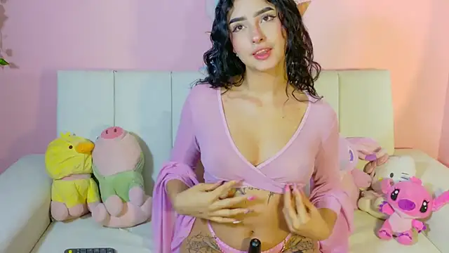 Snapshot of RosseMelody chatting on 09/25/25, 04:05 RosseMelody online show from 09/25/25, 04:05