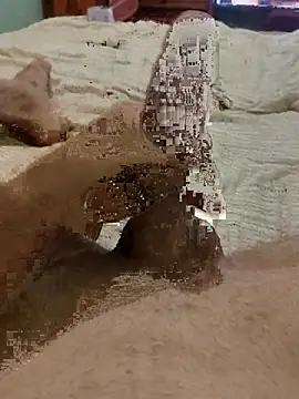 Snapshot of victor1573 chatting on 09/13/25, 01:55 victor1573 online show from 09/13/25, 01:55