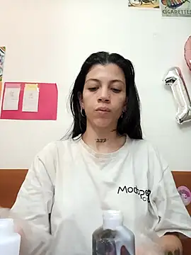 Paula Alameda online show from 09/29/25, 09:52