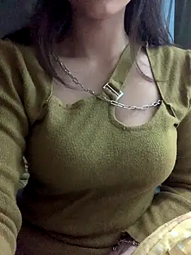 Snapshot of Zika_23 chatting on 12/14/25, 03:39 Zika 23 online show from 12/14/25, 03:39