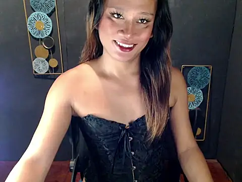 Snapshot of dominantTransfucker chatting on 10/31/25, 09:05 dominantTransfucker online show from 10/31/25, 09:05