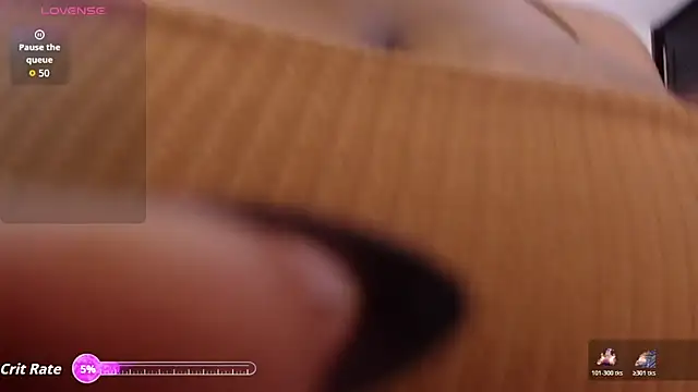 BarbaraGil1 online show from 11/30/25, 03:54