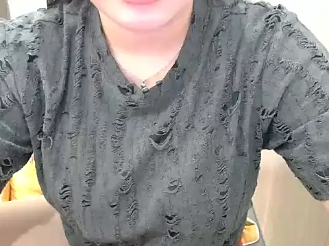 Zhi  2k6 online show from 10/03/25, 05:21