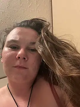 amiralily9 online show from 10/25/25, 03:36