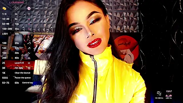 Snapshot of Asiansignificantxx chatting on 10/24/25, 12:45 Asiansignificantxx online show from 10/24/25, 12:45