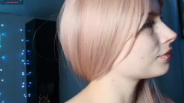 Snapshot of PieraMarch chatting on 10/08/25, 07:22 PieraMarch online show from 10/08/25, 07:22