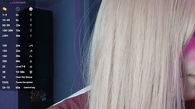 Snapshot of PieraMarch chatting on 10/12/25, 06:51 PieraMarch online show from 10/12/25, 06:51