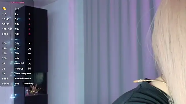 Snapshot of PieraMarch chatting on 10/20/25, 07:47 PieraMarch online show from 10/20/25, 07:47