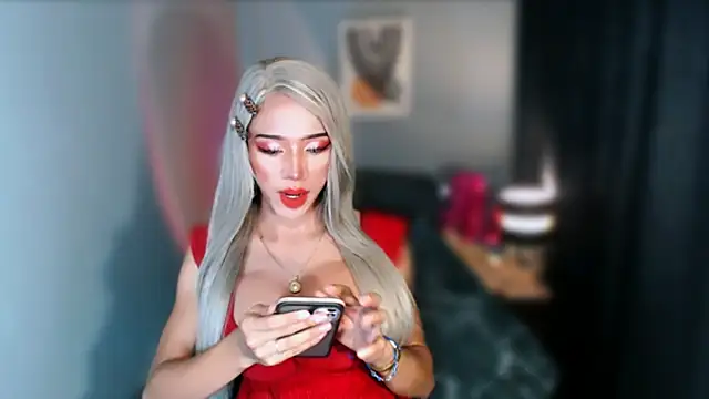 Snapshot of AiraCumSlut chatting on 05/15/26, 11:01 AiraCumSlut online show from 05/15/26, 11:01