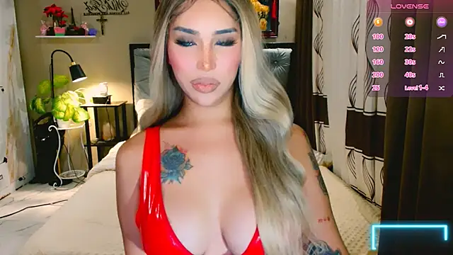 Snapshot of Franchesca_Trans chatting on 10/24/25, 03:36 Franchesca Trans online show from 10/24/25, 03:36