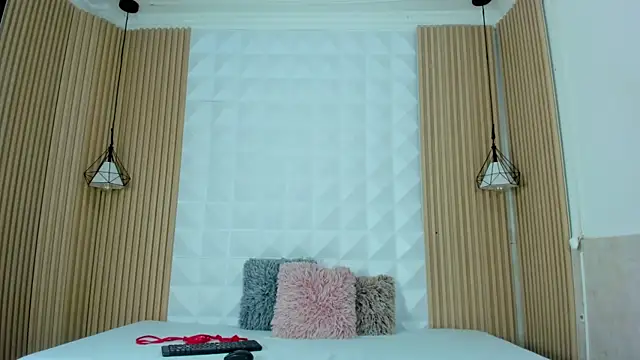 Antonella00  online show from 09/13/25, 04:51