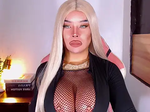 Snapshot of NataliaFernandezz chatting on 03/07/26, 02:14 NataliaFernandezz online show from 03/07/26, 02:14