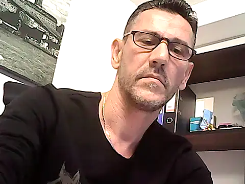 Snapshot of mastercharisma35 chatting on 02/28/26, 12:06 mastercharisma35 online show from 02/28/26, 12:06