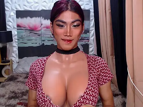 DAYANARAHFOX online show from 12/17/25, 10:38