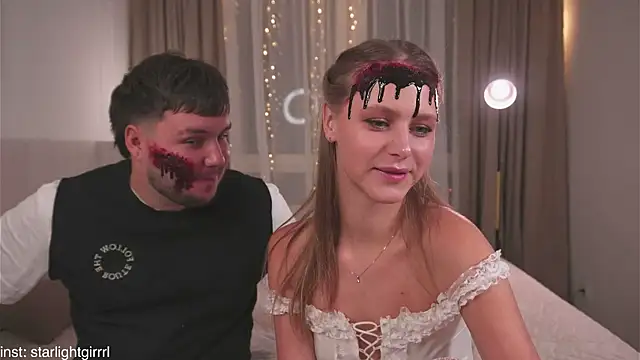 Snapshot of CupOfLovesWhisper chatting on 10/31/25, 06:42 CupOfLovesWhisper online show from 10/31/25, 06:42