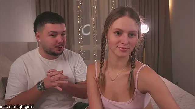 Snapshot of CupOfLovesWhisper chatting on 11/26/25, 09:27 CupOfLovesWhisper online show from 11/26/25, 09:27