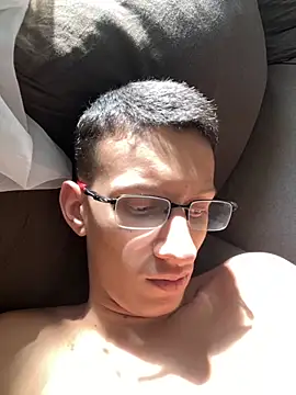 safadezanunes2 online show from 09/15/25, 05:35