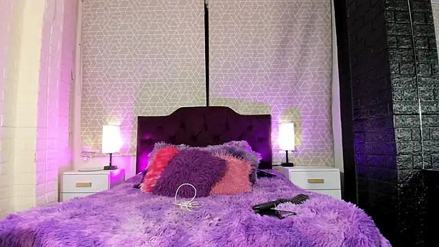 Zamara Kleii online show from 12/14/25, 04:51