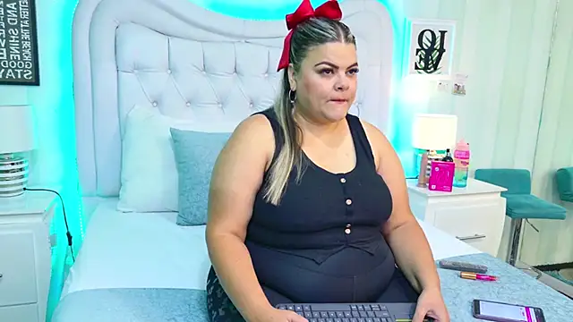 KiimBrooks online show from 10/10/25, 11:09