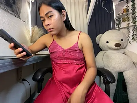 Snapshot of Sweetasian_cum chatting on 09/21/25, 03:46 Sweetasian cum online show from 09/21/25, 03:46