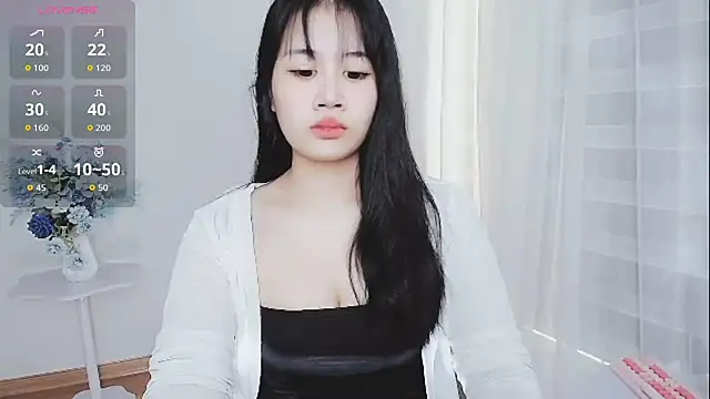 Snapshot of -Rose-Lucky- chatting on 10/26/25, 12:16 -Rose-Lucky- online show from 10/26/25, 12:16