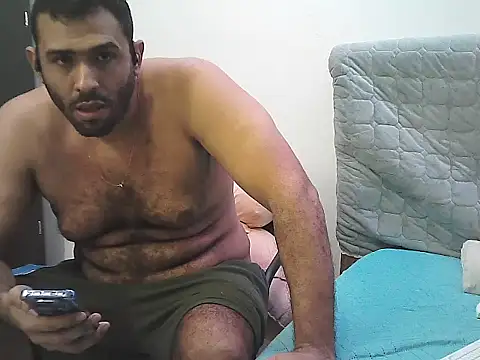 Snapshot of morenocabro10 chatting on 11/03/25, 11:59 morenocabro10 online show from 11/03/25, 11:59