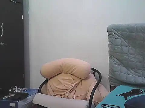 Snapshot of morenocabro10 chatting on 11/09/25, 07:12 morenocabro10 online show from 11/09/25, 07:12