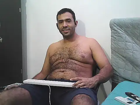 Snapshot of morenocabro10 chatting on 11/10/25, 09:47 morenocabro10 online show from 11/10/25, 09:47