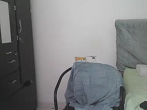 morenocabro10 online show from 05/06/26, 04:19