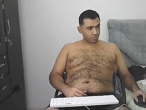 morenocabro10 online show from 05/10/26, 10:37