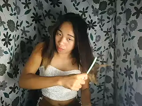 Snapshot of Virgen_christine01 chatting on 02/19/26, 07:32 Virgen christine01 online show from 02/19/26, 07:32
