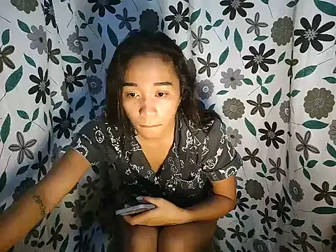 Virgen christine01 online show from 08/01/26, 12:54