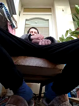 Snapshot of hugecock4u1990 chatting on 11/14/25, 01:54 hugecock4u1990 online show from 11/14/25, 01:54