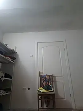 Snapshot of hugecock4u1990 chatting on 12/01/25, 06:13 hugecock4u1990 online show from 12/01/25, 06:13