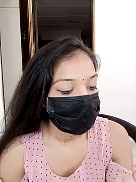 Cute Rakhi8 online show from 10/04/25, 03:48