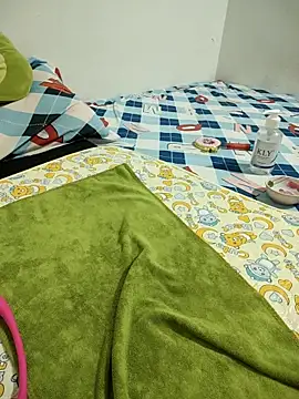 Snapshot of Yina219 chatting on 10/08/25, 01:47 Yina219 online show from 10/08/25, 01:47