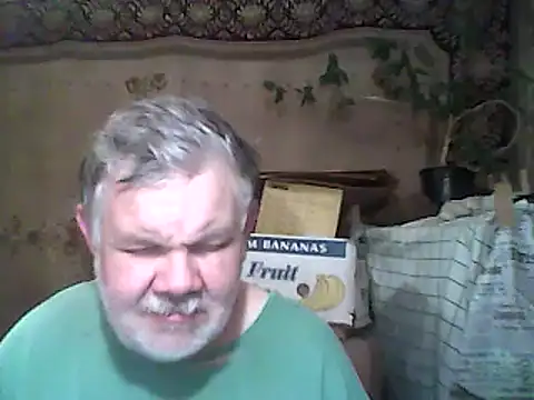 Snapshot of A1B3- chatting on 11/30/25, 04:44 A1B3- online show from 11/30/25, 04:44