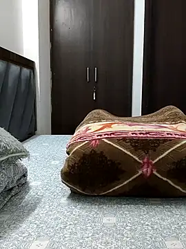 Snapshot of sweetpj chatting on 10/11/25, 05:44 sweetpj online show from 10/11/25, 05:44