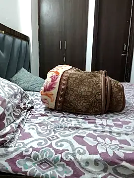 Snapshot of sweetpj chatting on 10/23/25, 05:12 sweetpj online show from 10/23/25, 05:12